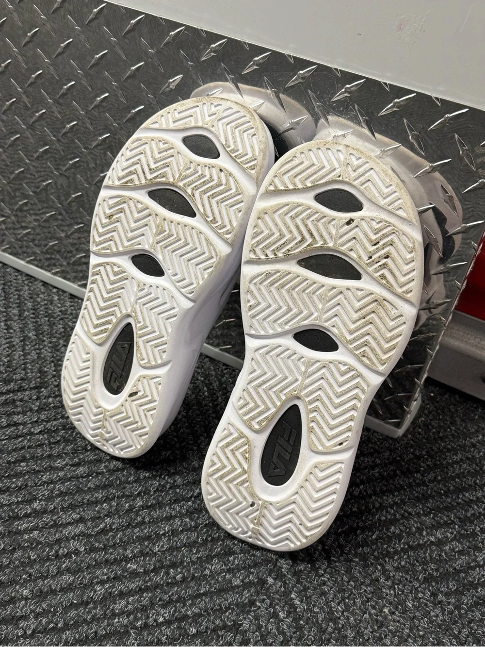 Fila lightweight slides